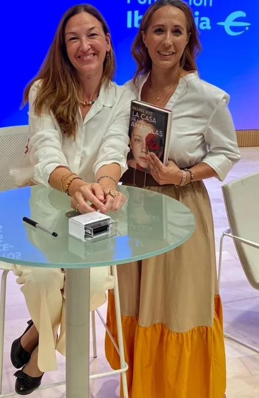 Rosana Mínguez Bello con Desiré Ruíz de La casa de las amapolas